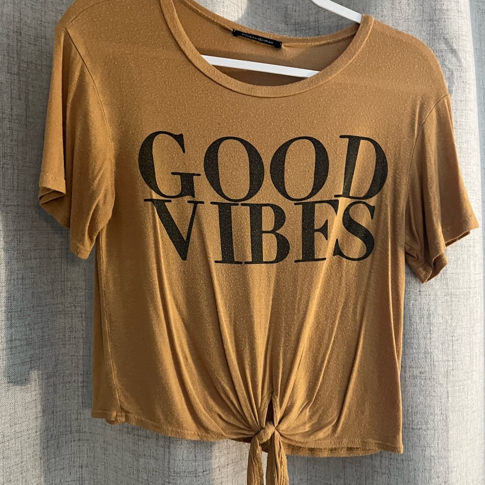 Good Vibes Gold Knot Front Crop Tee